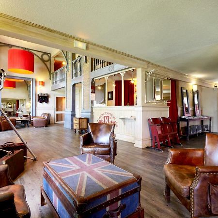 Brit Hotel Essentiel Cholet Kültér fotó