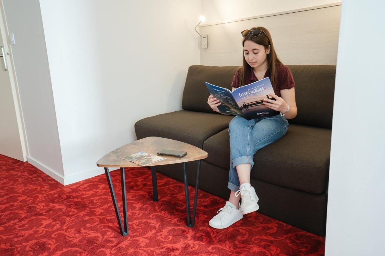 Brit Hotel Essentiel Cholet Kültér fotó