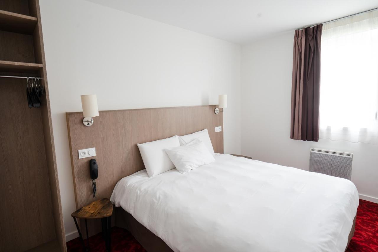 Brit Hotel Essentiel Cholet Kültér fotó