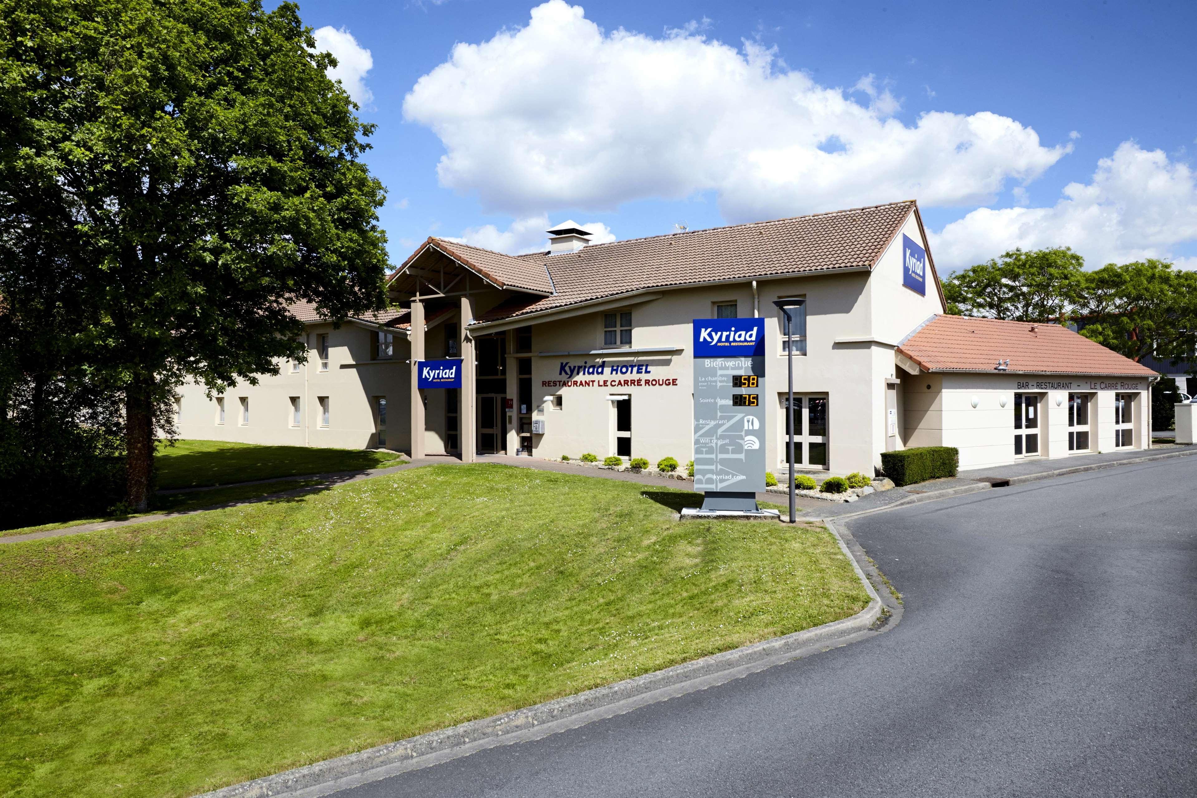 Brit Hotel Essentiel Cholet Kültér fotó