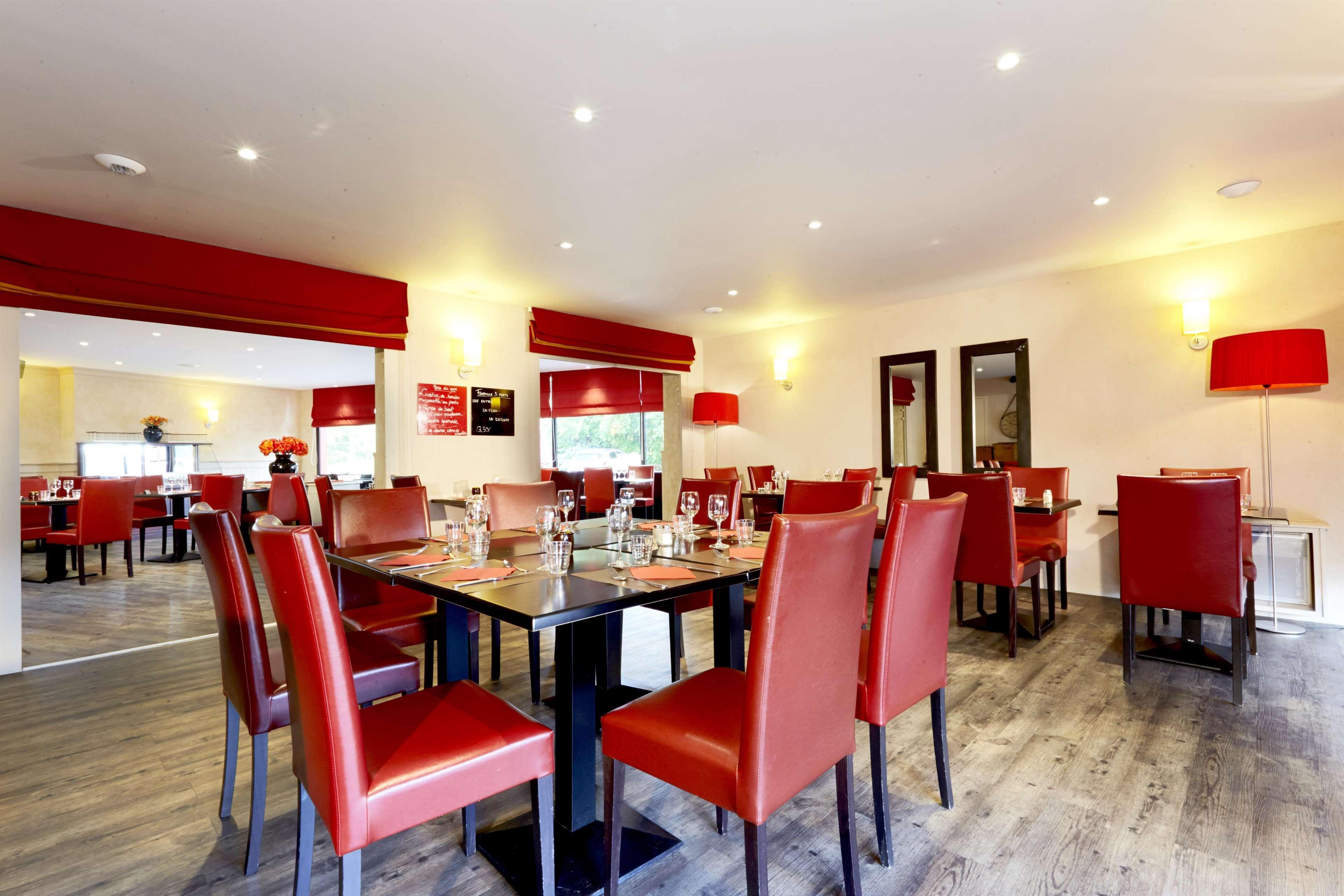 Brit Hotel Essentiel Cholet Kültér fotó