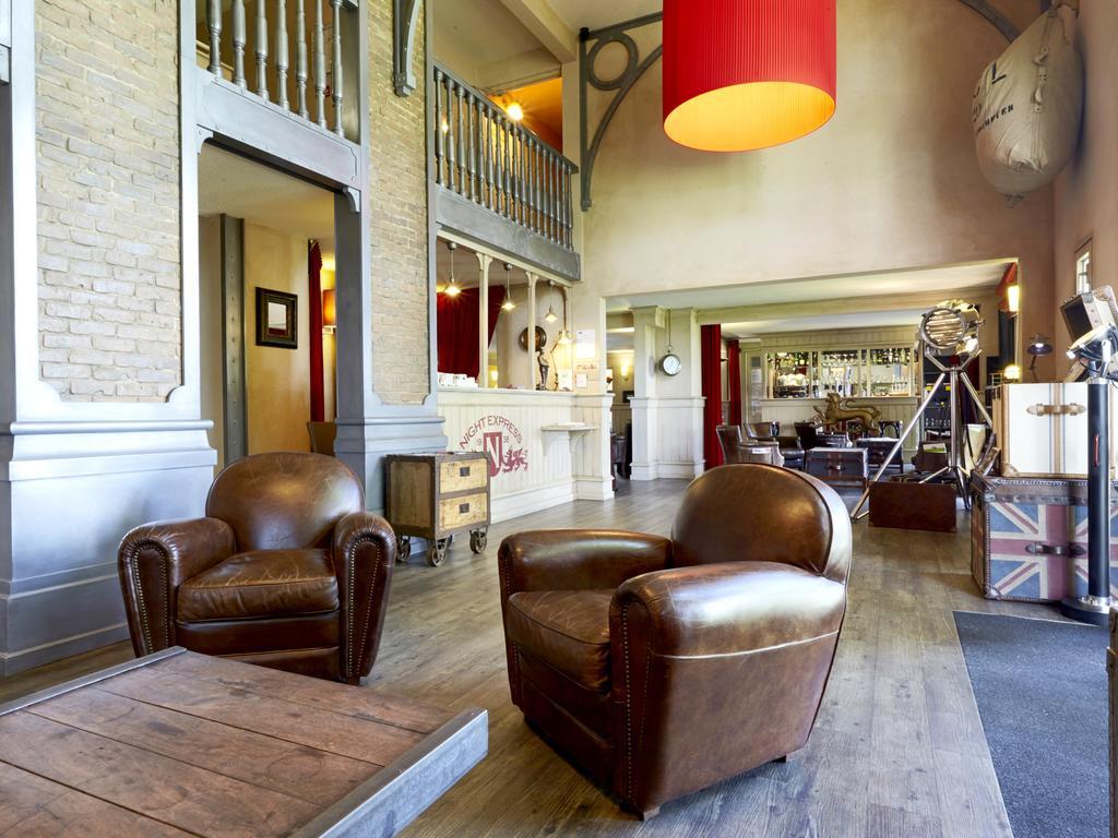 Brit Hotel Essentiel Cholet Kültér fotó